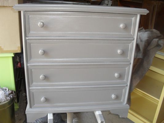 commode taupe cérusé